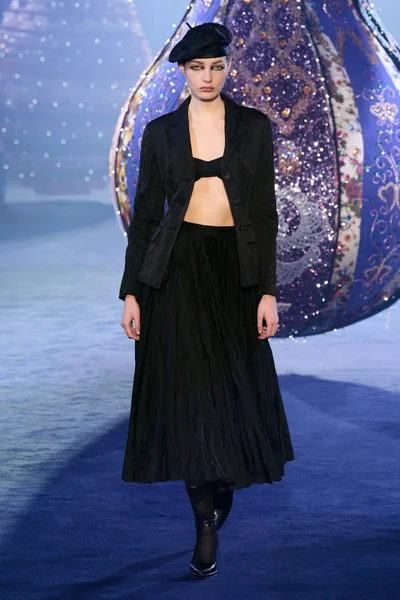 Look 9